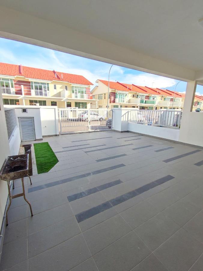 Spacious Family House At Desaru Harmonia 2 Zewnętrze zdjęcie